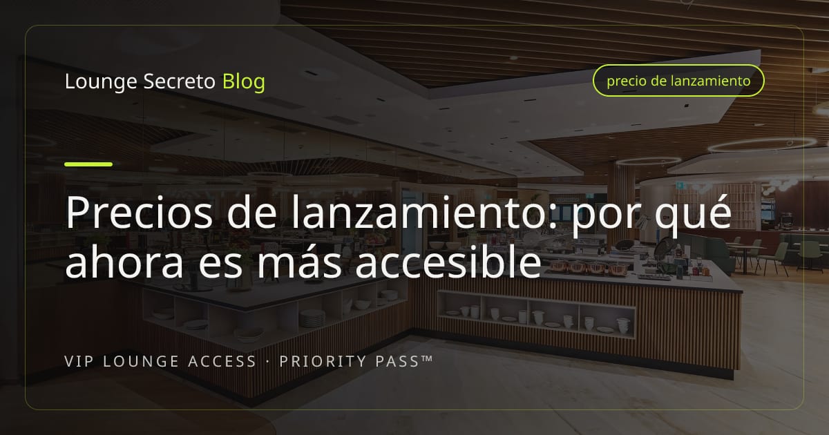 Una tarjeta de embarque y una tarjeta de acceso a sala VIP de aeropuerto sobre una mesa con luz suave