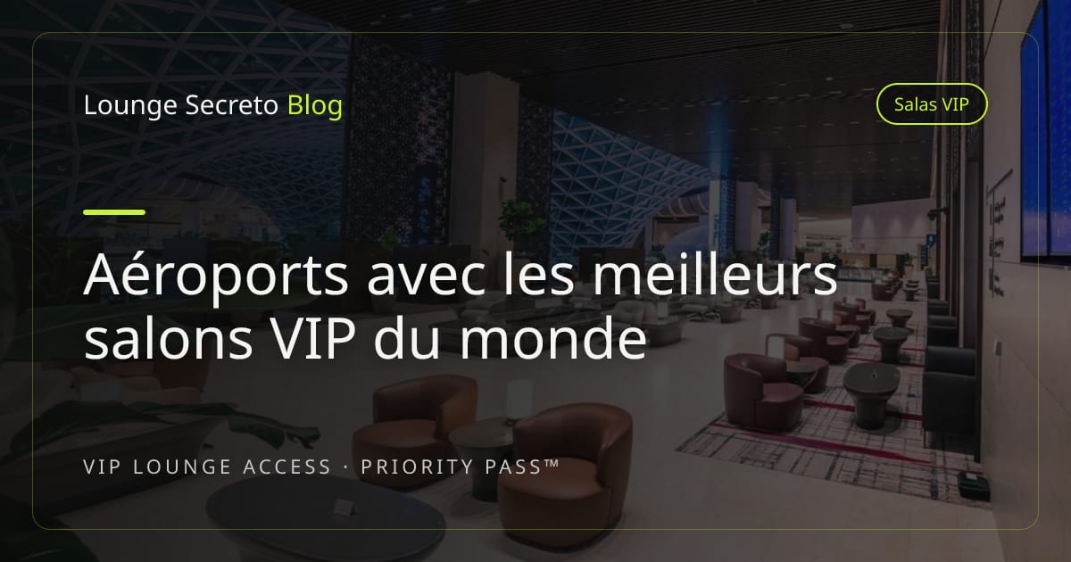 Vaste salon VIP d'aéroport avec vue sur la piste au crépuscule